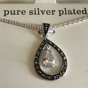NEW Swarovski Sparkle Allure Necklace